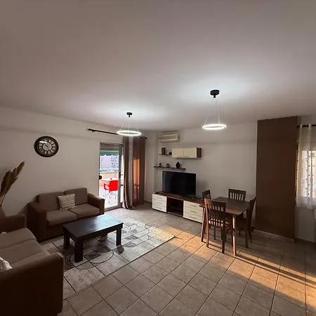 Center With Huge Terrace & View Διαμέρισμα