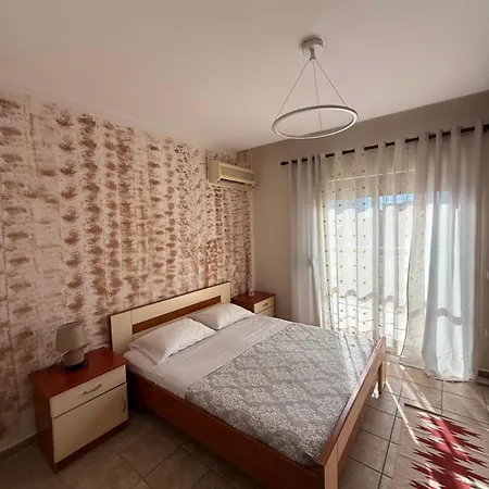 Center With Huge Terrace & View *